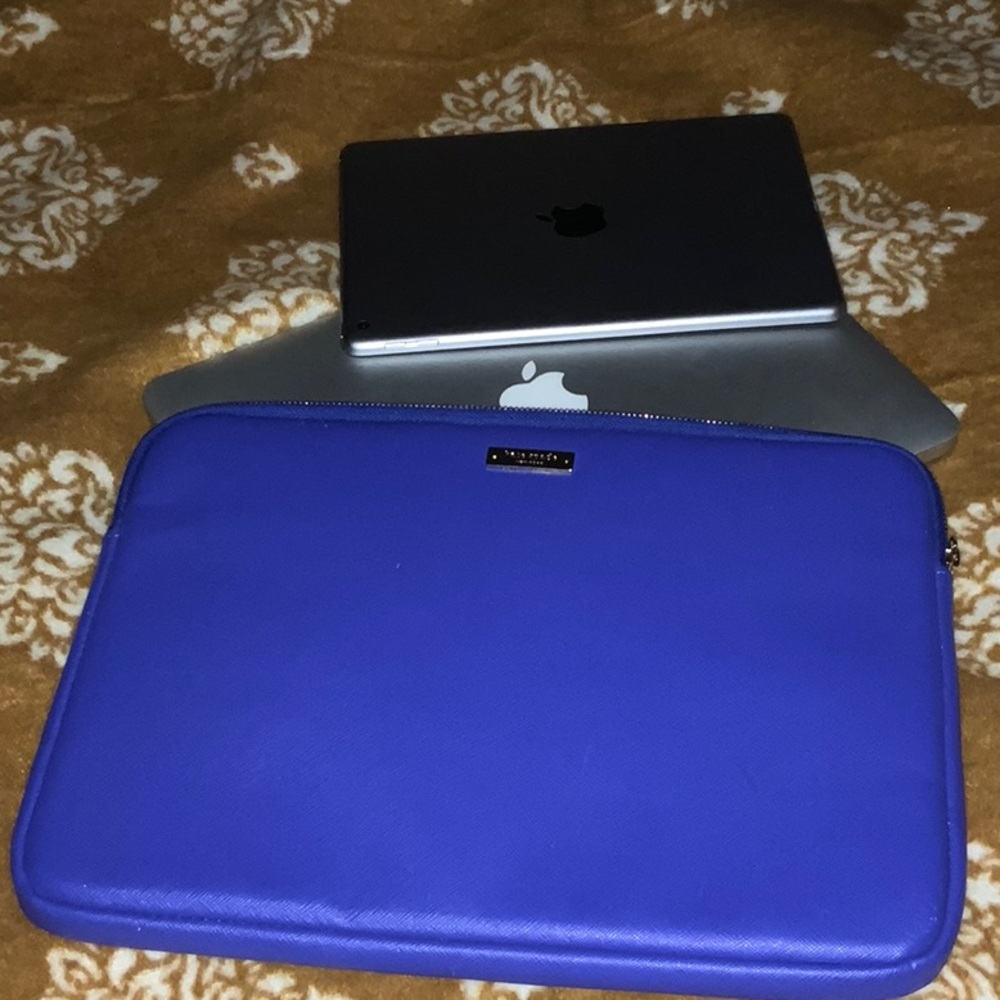 Kate Spade Laptop Tablet Padded Zippered Case Sleeve. Mint condition.